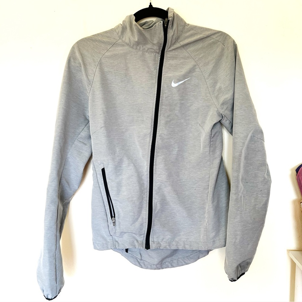 Nike Women's Lightweight Running Jacket 0003